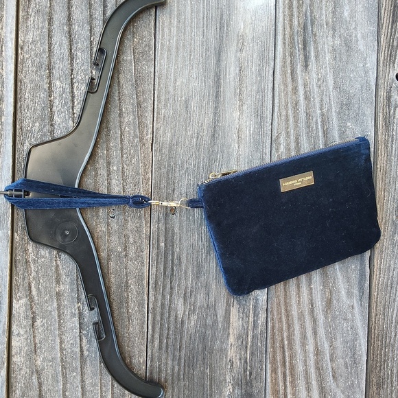 Adrienne Vittadini Dark Blue Velvet Wristlet Purse - Picture 2 of 8